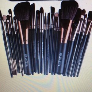 20 Piece Make-Up Set, New without Tags